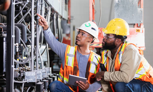 Best 24-Hour Electrician  in Shorewood Tower Hills Harbert, MI